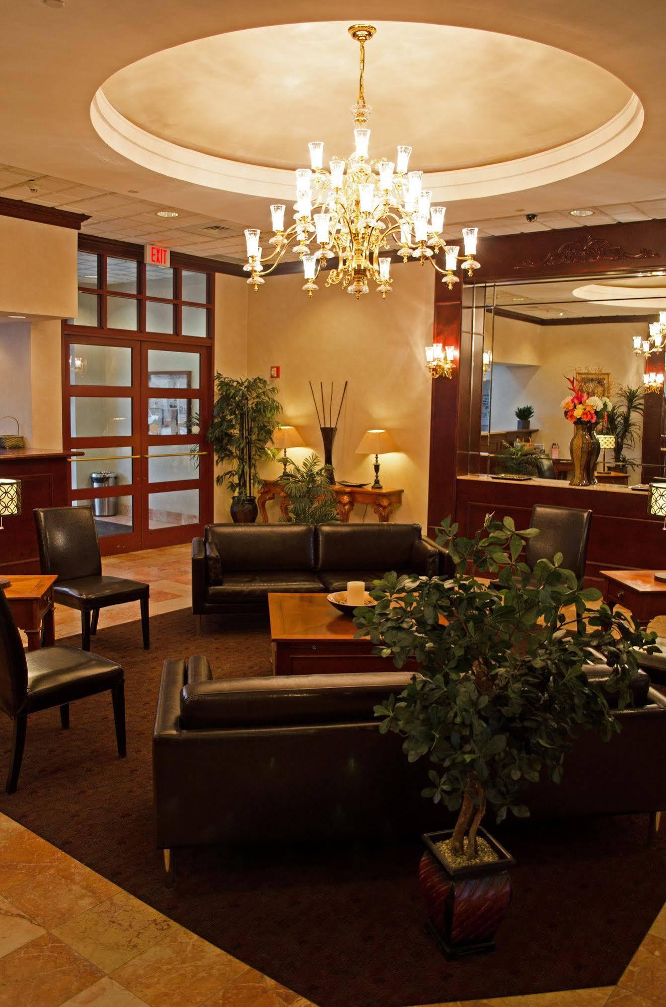 Clarion Hotel & Suites University-שיפנסבורג מראה חיצוני תמונה