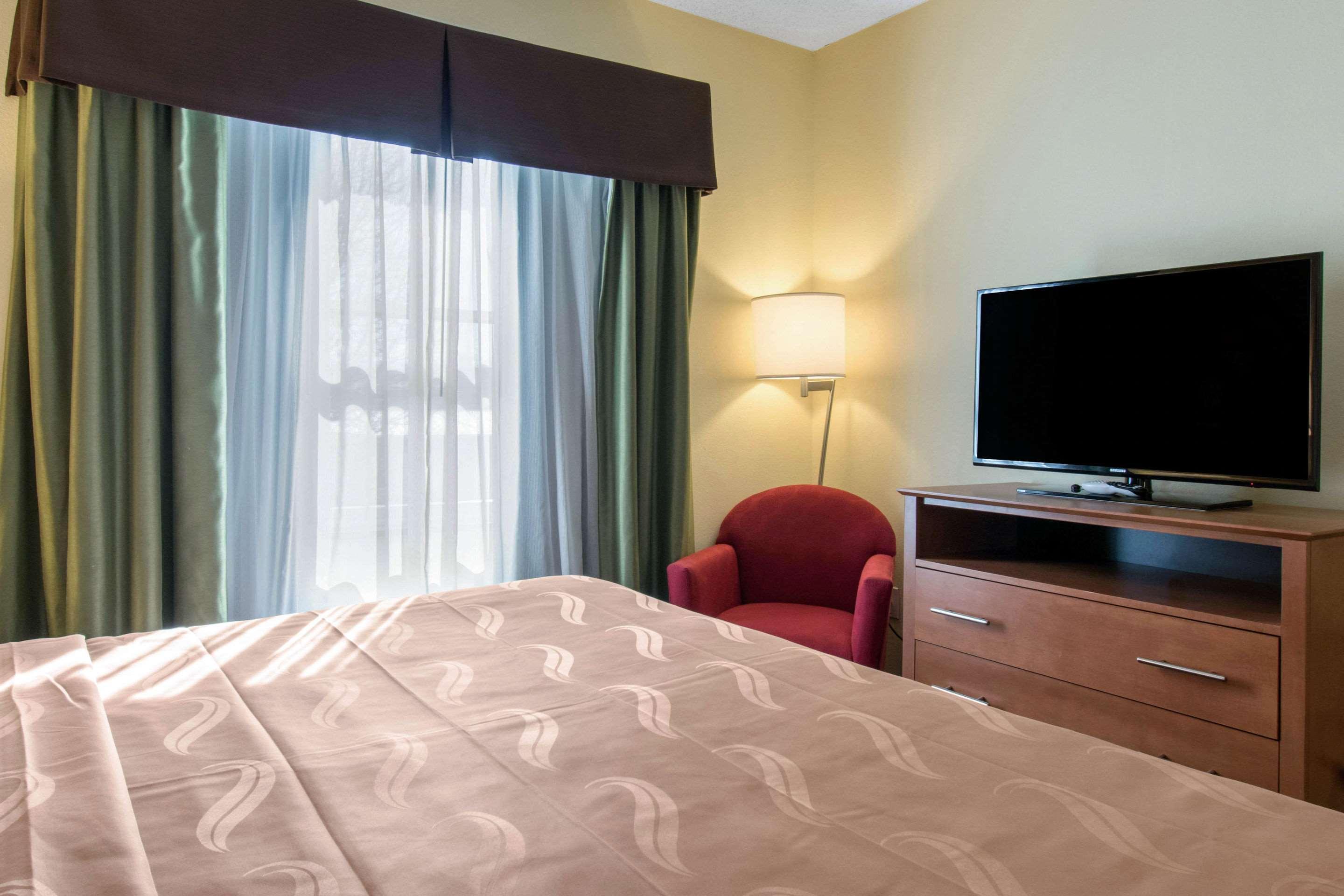 Clarion Hotel & Suites University-שיפנסבורג מראה חיצוני תמונה