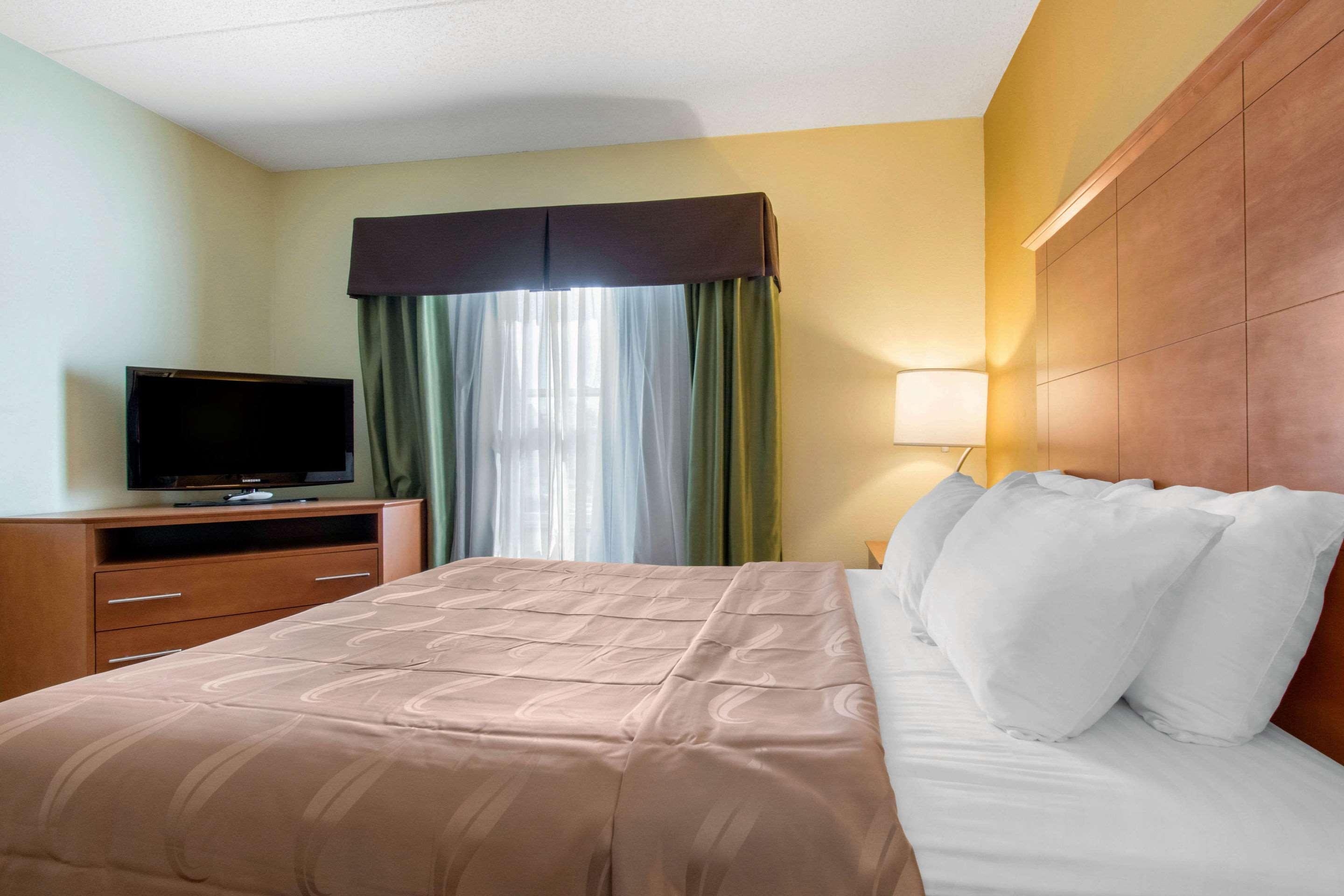Clarion Hotel & Suites University-שיפנסבורג מראה חיצוני תמונה