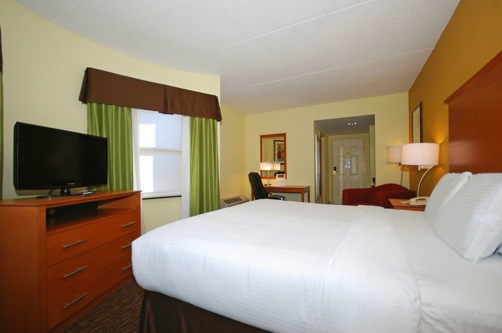 Clarion Hotel & Suites University-שיפנסבורג חדר תמונה