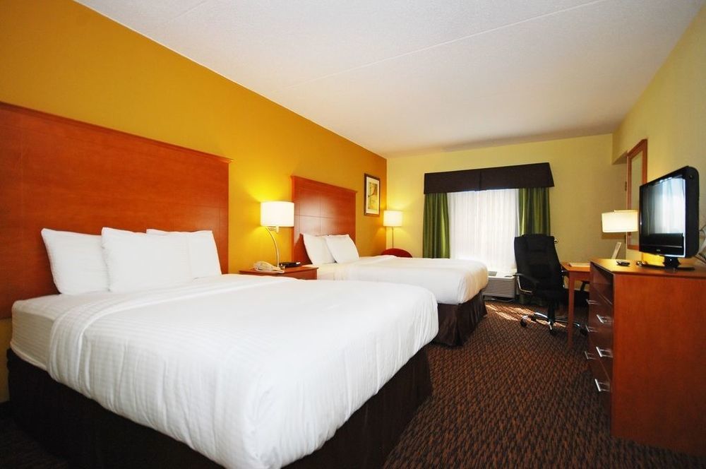 Clarion Hotel & Suites University-שיפנסבורג חדר תמונה